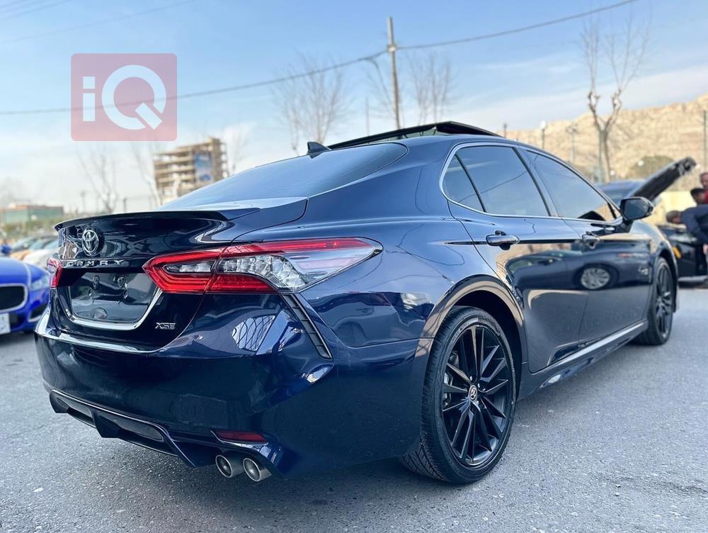 تۆیۆتا کامری